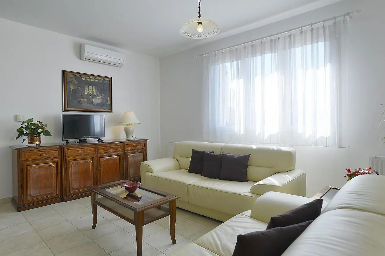 Apartamento Neue Ferienwohnung Mit Parkplatz, Klima In Einer Ruhigen Lage Von Pula